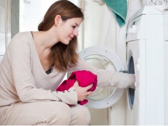 3 способа стирки шерстяного пальто: плюсы и минусы