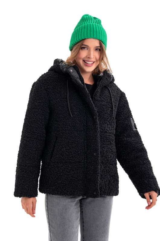 Короткий пуховик «Скай» чорний утеплене