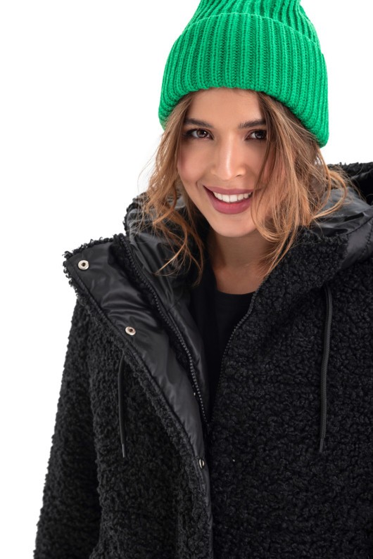 Короткий пуховик «Скай» чорний утеплене