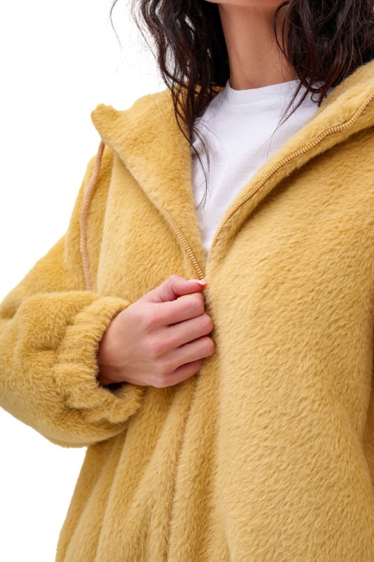 Коротка шубка з капюшоном «Люксі» жовта утеплене