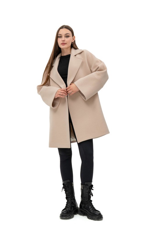 Коротке пальто на запах «Ема» бежевий