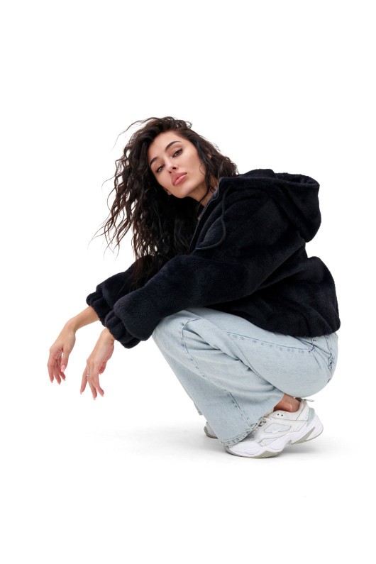 Коротка шубка з капюшоном «Люксі» чорна утеплене