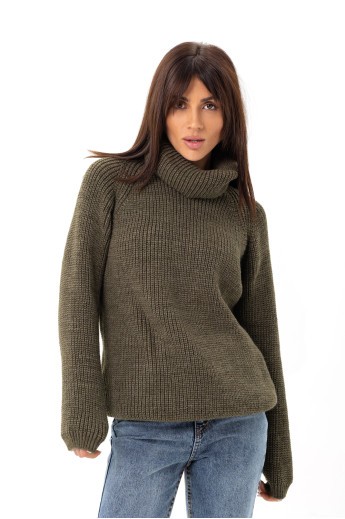 Свитер хакки