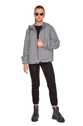 Бомбер Алія чорно-білий