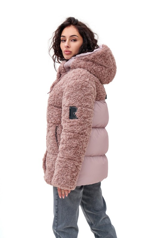 Подовжений пуховик «Скай» пудровий утеплене