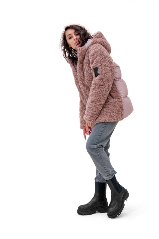 Подовжений пуховик «Скай» пудровий утеплене