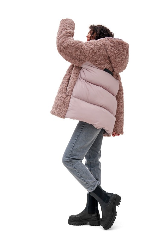 Подовжений пуховик «Скай» пудровий утеплене
